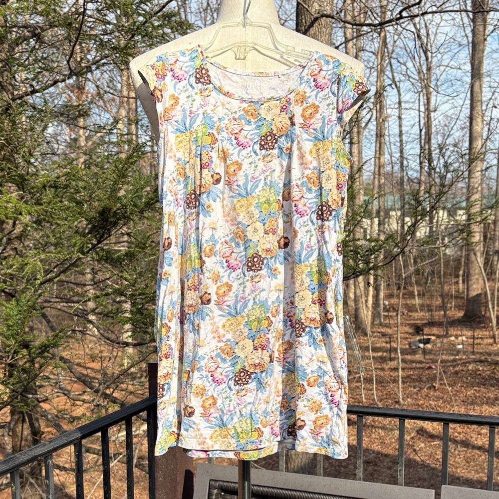 Uniqlo Floral Print kids dress sz 7-8